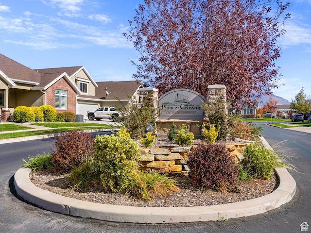 1262 S 50 E Unit 3, Lehi, UT 84043 - community sign with an attached garage