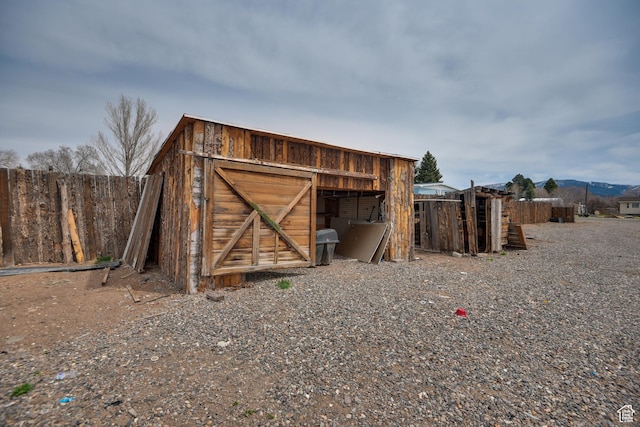 view of outdoor structure featuring an outdoor structure