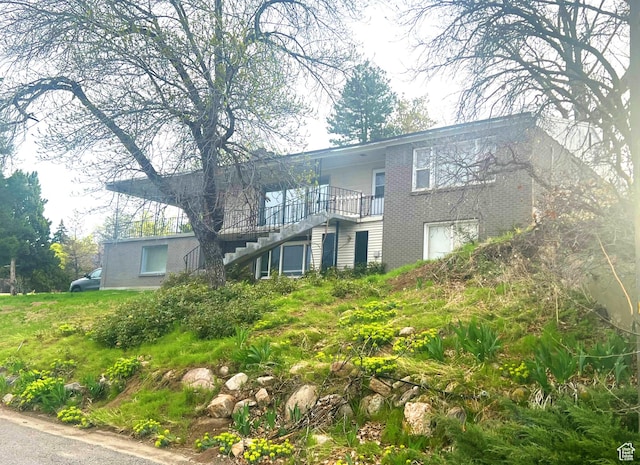 view of traditional-style house
