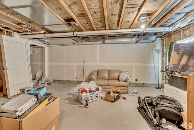 view of unfinished basement