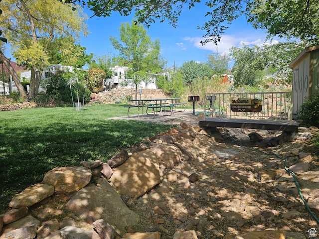 16 Mountain Vw, Hurricane, UT 84737 - view of property's community featuring a yard
