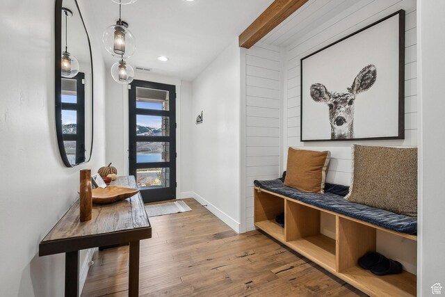 mudroom featuring visible vents, baseboards, beam ceiling, recessed lighting, and wood finished floors