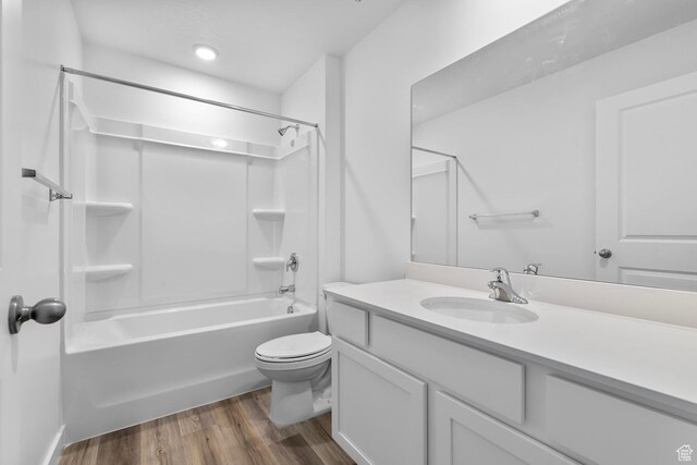 1748 S Windy Ridge Dr Unit 1281, Spanish Fork, UT 84660 - full bath with toilet, shower / washtub combination, vanity, and wood finished floors