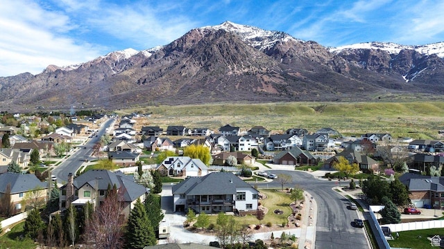 property view of mountains featuring a residential view