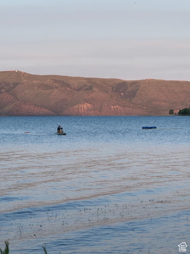 1640 S Bear Lake Blvd, Garden City, UT 84028 - water view featuring mountains