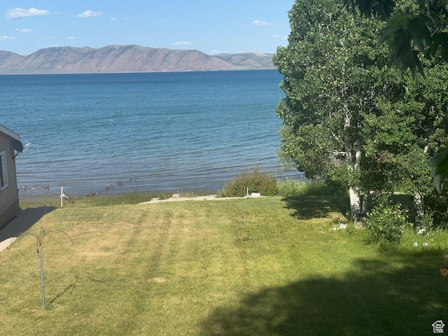 1640 S Bear Lake Blvd, Garden City, UT 84028 - water view featuring a mountainous background