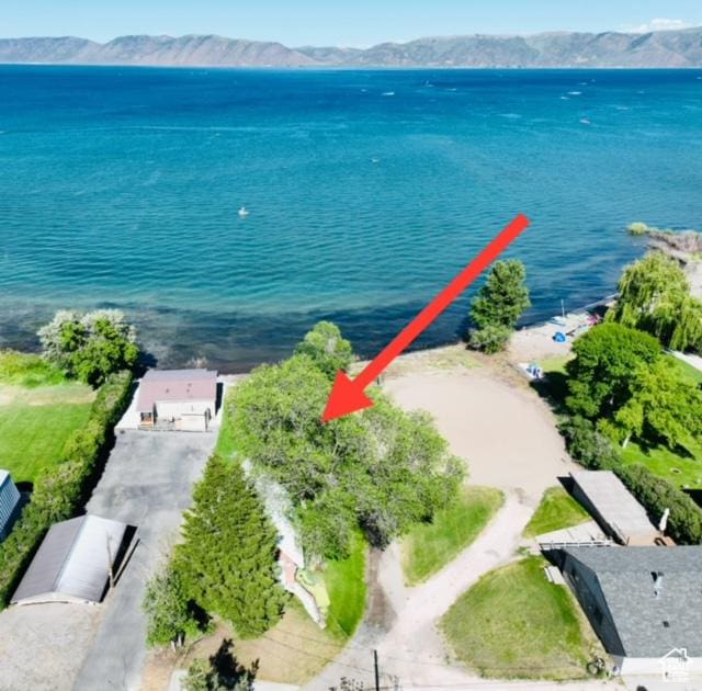1640 S Bear Lake Blvd, Garden City, UT 84028 - bird's eye view of a water and mountain view
