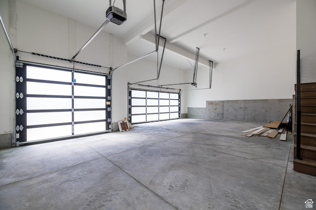 2899 E Lake Dr, Eagle Mountain, UT 84005 - garage with a garage door opener
