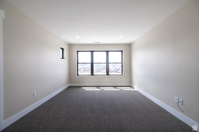 2899 E Lake Dr, Eagle Mountain, UT 84005 - spare room featuring recessed lighting, baseboards, and carpet floors
