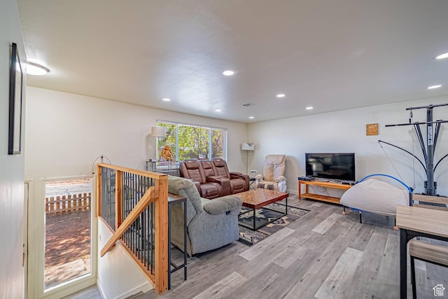 524 Westwood Ave, Moab, UT 84532 - living area featuring wood finished floors, baseboards, and recessed lighting