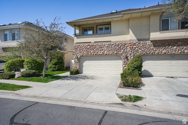 7818 S Ponderosa Way, Sandy, UT 84094 - photo 2