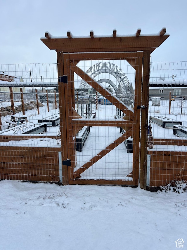 247 N 300 E, Fairview, UT 84629 - exterior space featuring fence and a gate