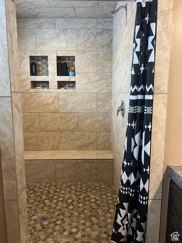 247 N 300 E, Fairview, UT 84629 - bathroom featuring a tile shower and vanity
