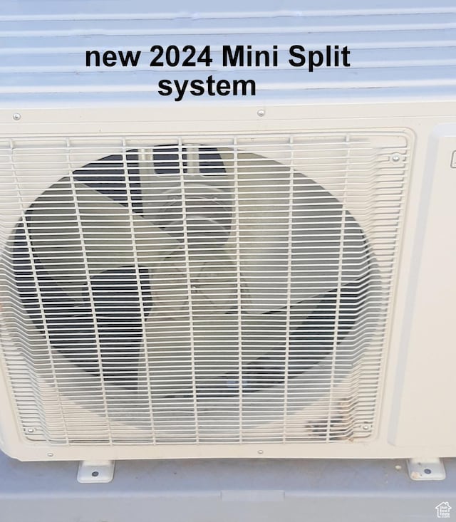 338 E 100 N, Moab, UT 84532 - details with ac unit
