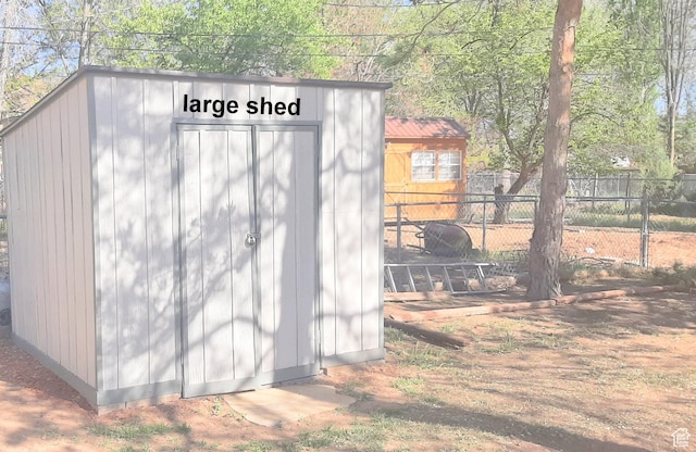 338 E 100 N, Moab, UT 84532 - view of shed with fence