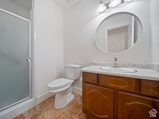 704 W Daisy Ln S, Murray, UT 84123 - bathroom featuring baseboards, vanity, toilet, and a stall shower