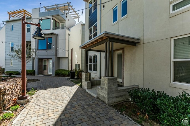 view of property's community