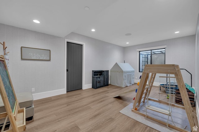 565 W Autumn Blaze, Woodland Hills, UT 84653 - recreation room featuring wood finished floors, baseboards, and recessed lighting