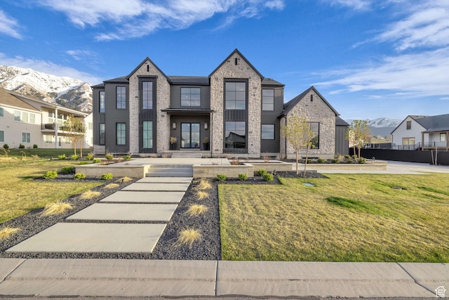 565 W Autumn Blaze, Woodland Hills, UT 84653 - view of front facade with a front yard and a mountain view