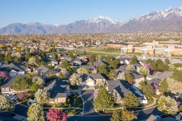 11855 S Cottage Side Way E, Draper, UT 84020 - bird's eye view with a mountain view and a residential view