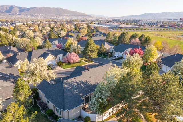 11855 S Cottage Side Way E, Draper, UT 84020 - bird's eye view with a mountain view and a residential view