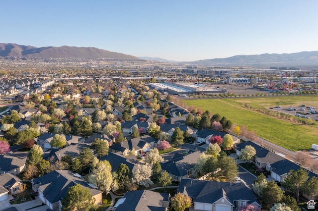 11855 S Cottage Side Way E, Draper, UT 84020 - drone / aerial view with a residential view and a mountain view