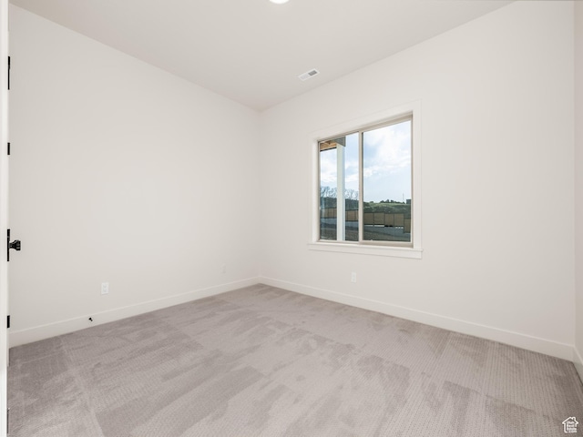 1554 S 920 E, Salem, UT 84653 - unfurnished room featuring visible vents, baseboards, and light carpet