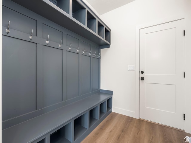 1554 S 920 E, Salem, UT 84653 - mudroom featuring wood finished floors and baseboards