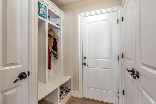 mudroom featuring light tile patterned floors
