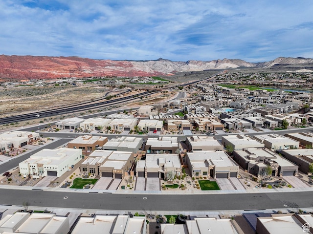 bird's eye view featuring a residential view and a mountain view