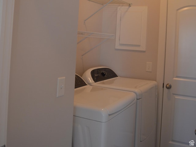 1921 N Crest Rd, Saratoga Springs, UT 84045 - washroom with washing machine and clothes dryer