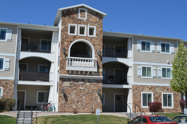 1921 N Crest Rd, Saratoga Springs, UT 84045 - view of building exterior