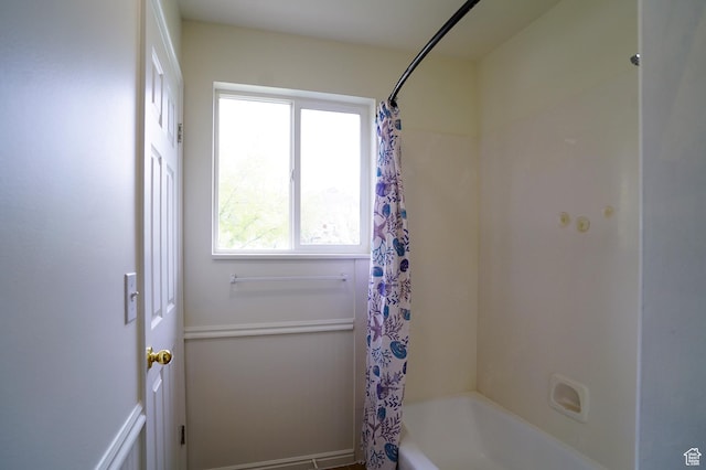 full bath with shower / tub combo