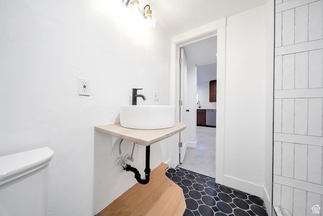 480 N 300 W, Salt Lake City, UT 84103 - bathroom with toilet and a sink