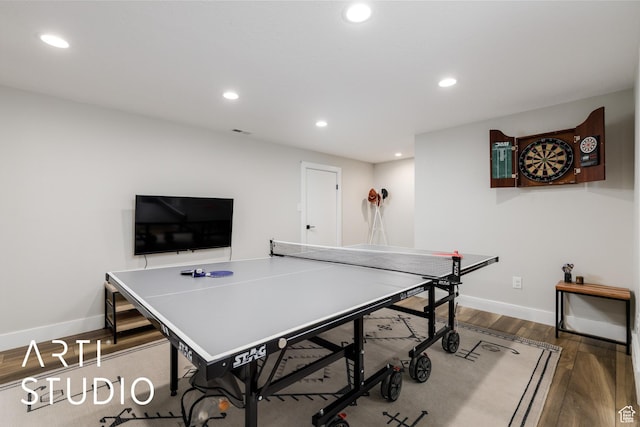 3116 N River Dr E, Eden, UT 84310 - game room with visible vents, baseboards, wood finished floors, and recessed lighting
