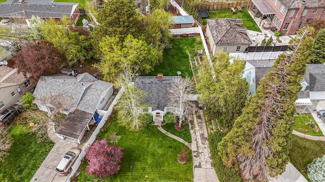 birds eye view of property featuring a residential view
