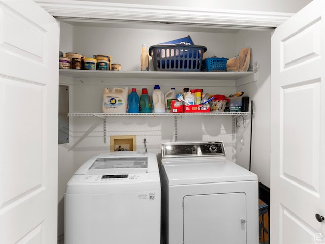 1004 Uri Ln, Midway, UT 84049 - laundry room with washing machine and clothes dryer and laundry area