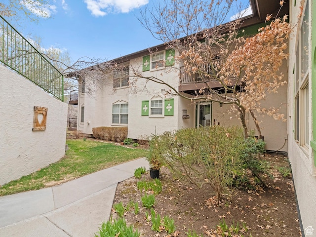 1004 Uri Ln, Midway, UT 84049 - exterior space with stucco siding and a balcony