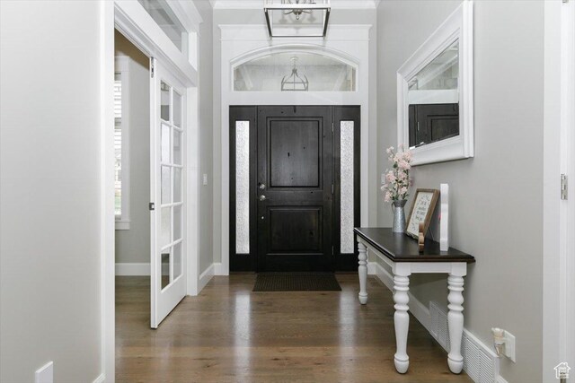 535 N Pheasant Hollow Ln, Mendon, UT 84325 - foyer entrance featuring baseboards and wood finished floors