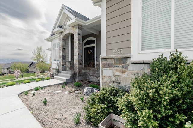 535 N Pheasant Hollow Ln, Mendon, UT 84325 - property entrance with stone siding