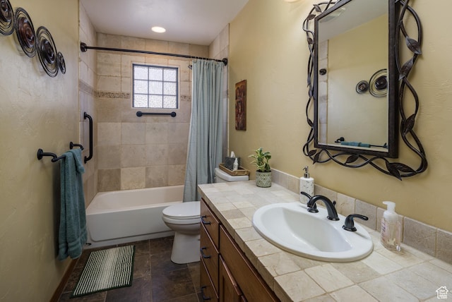 3270 E Rim Vistas Cir, Moab, UT 84532 - full bath featuring shower / bath combo, vanity, and toilet