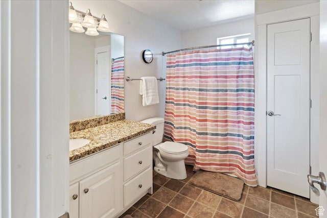 2292 W 440 S, Provo, UT 84601 - full bathroom featuring curtained shower, toilet, and vanity