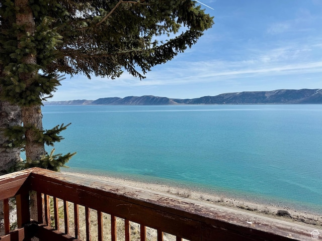 2904 S Edgemont Dr, Garden City, UT 84028 - water view with mountains and local beach