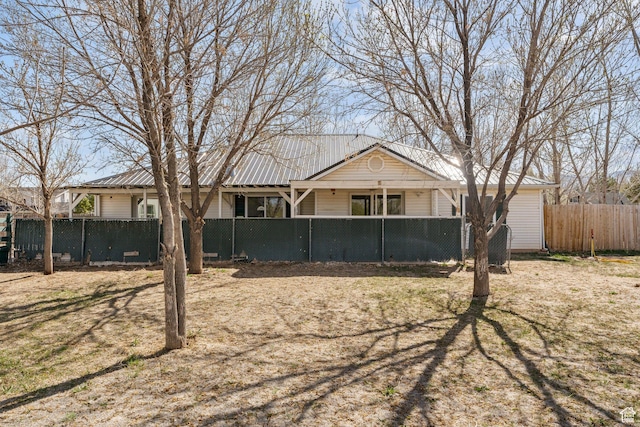 exterior space featuring fence