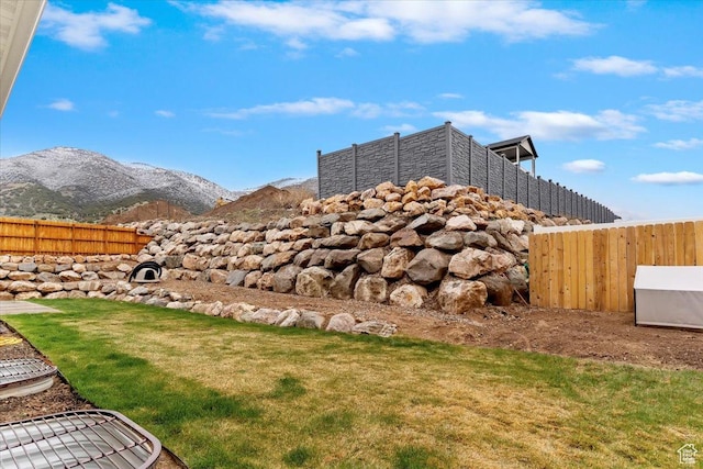 816 E Clover Way, Morgan, UT 84050 - view of yard featuring a mountain view