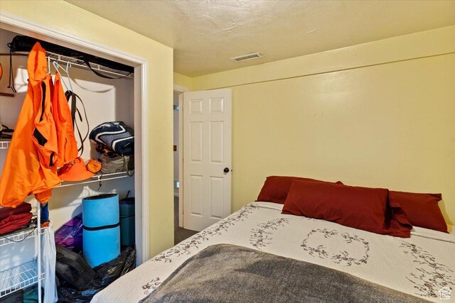 6241 S Barton Park Dr, West Jordan, UT 84081 - bedroom featuring visible vents