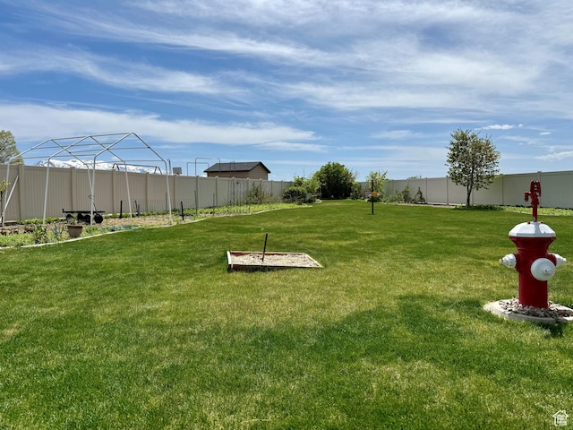 view of yard featuring fence