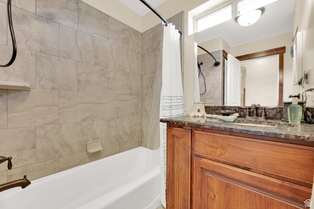full bath with shower / bath combo and vanity