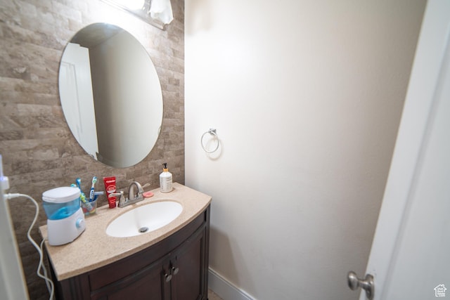 1137 S Topaz Rd, Saratoga Springs, UT 84045 - bathroom featuring backsplash and vanity