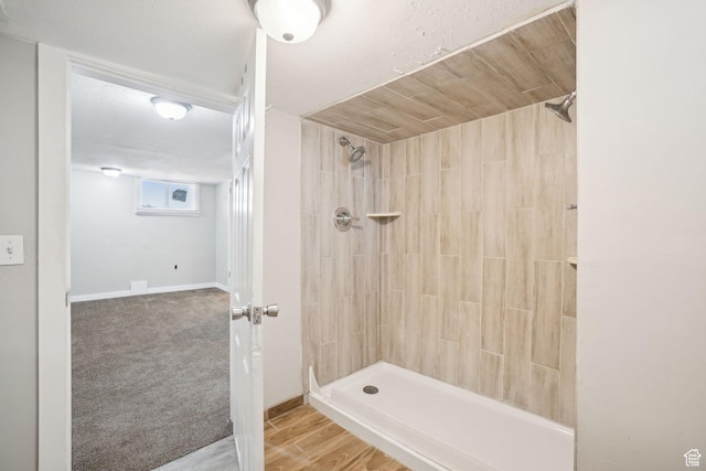 2662 Jackson Ave, Ogden, UT 84401 - full bath featuring a tile shower and baseboards
